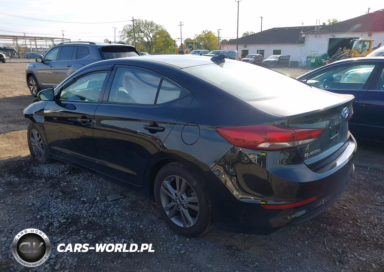 2018 Hyundai Elantra Sel VIN:5NPD84LF5JH299717 - 3
