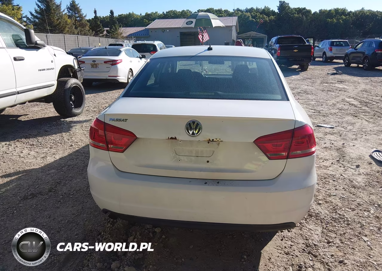 2013 Volkswagen Passat 2.5L S VIN:1VWAH7A36DC056315 - 16