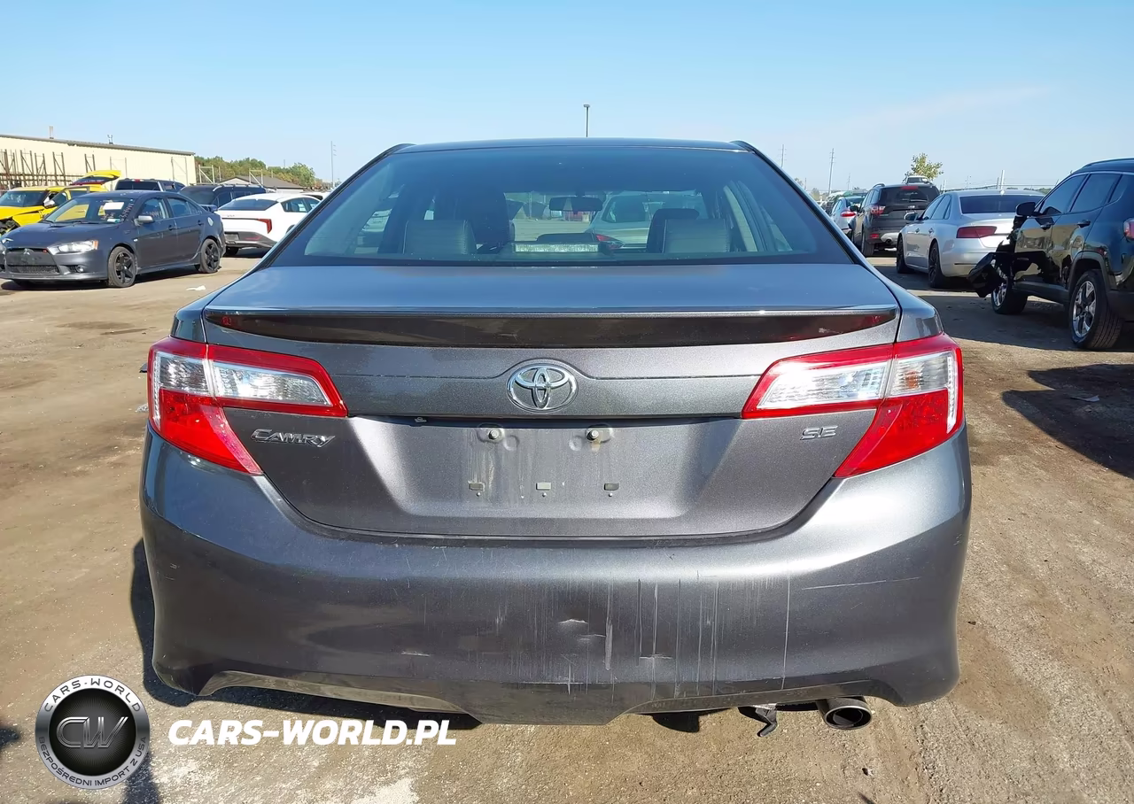 2014 Toyota Camry Se VIN:4T1BF1FK1EU819861 - 17