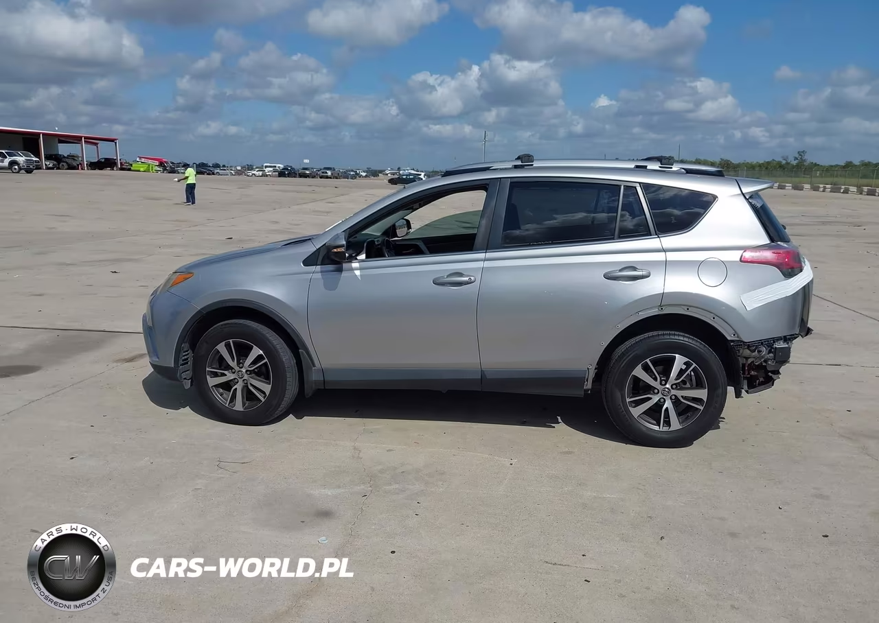 2018 Toyota Rav4 Xle VIN:JTMWFREV4JJ158306 - 14