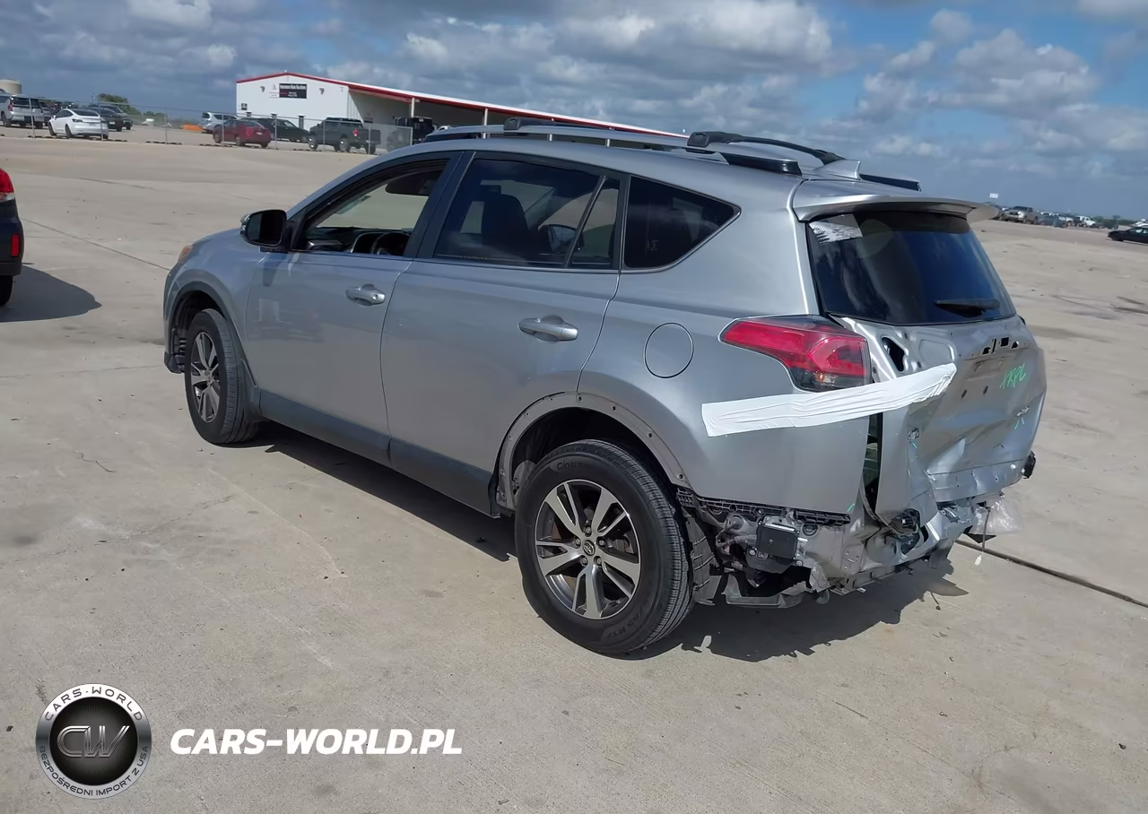 2018 Toyota Rav4 Xle VIN:JTMWFREV4JJ158306 - 3