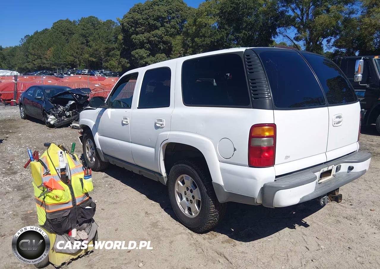 2002 Chevrolet Tahoe Z71 VIN:1GNEK13Z02R234824 - 3