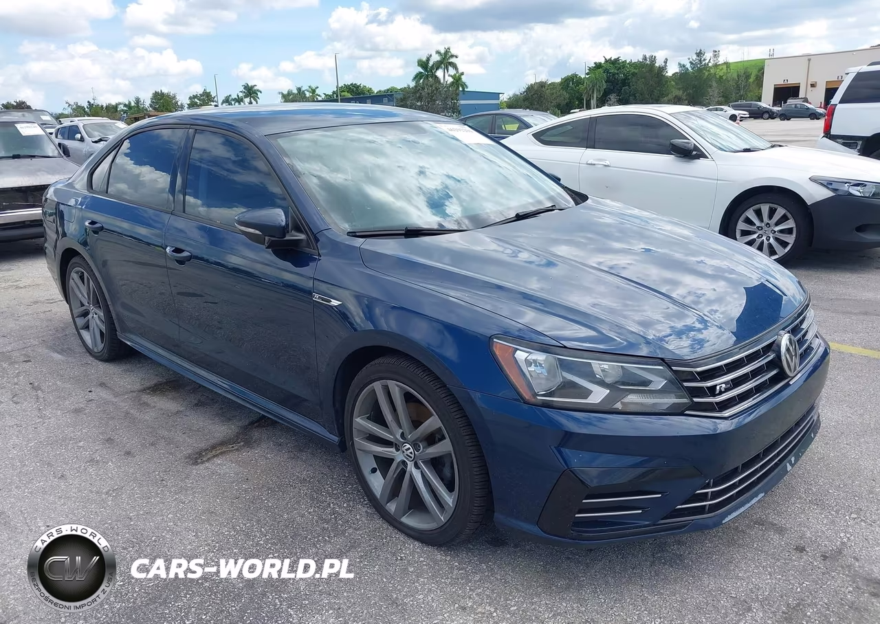 2018 Volkswagen Passat 2.0T R-Line-2.0T S VIN:1VWAA7A31JC051362 - 1