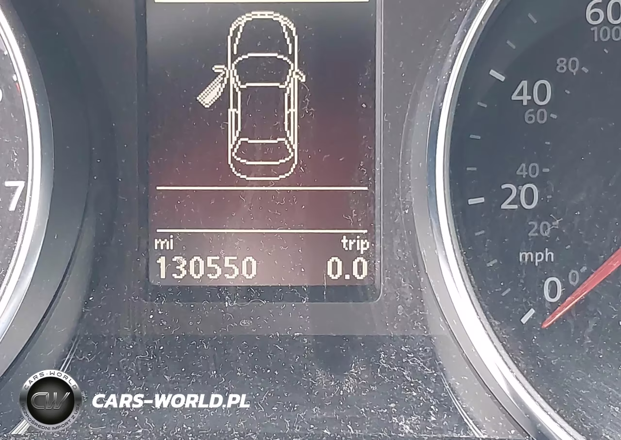 2018 Volkswagen Passat 2.0T R-Line-2.0T S VIN:1VWAA7A31JC051362 - 15