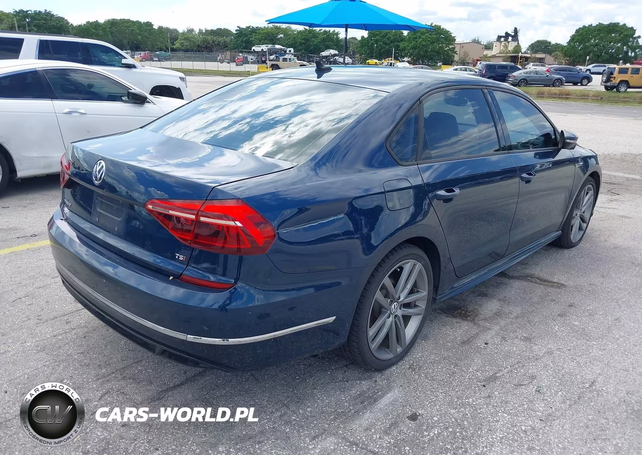 2018 Volkswagen Passat 2.0T R-Line-2.0T S VIN:1VWAA7A31JC051362 - 4