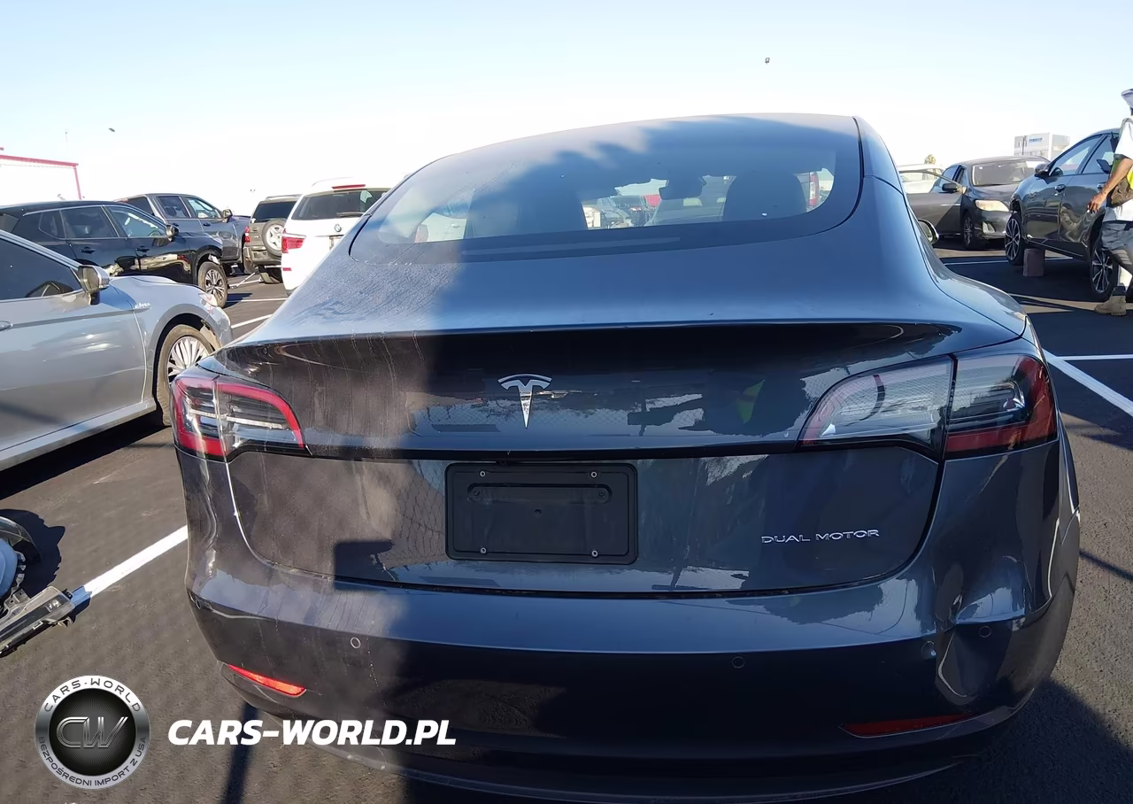 2022 Tesla Model 3 Long Range Dual Motor All-Wheel Drive VIN:5YJ3E1EB3NF135920 - 17
