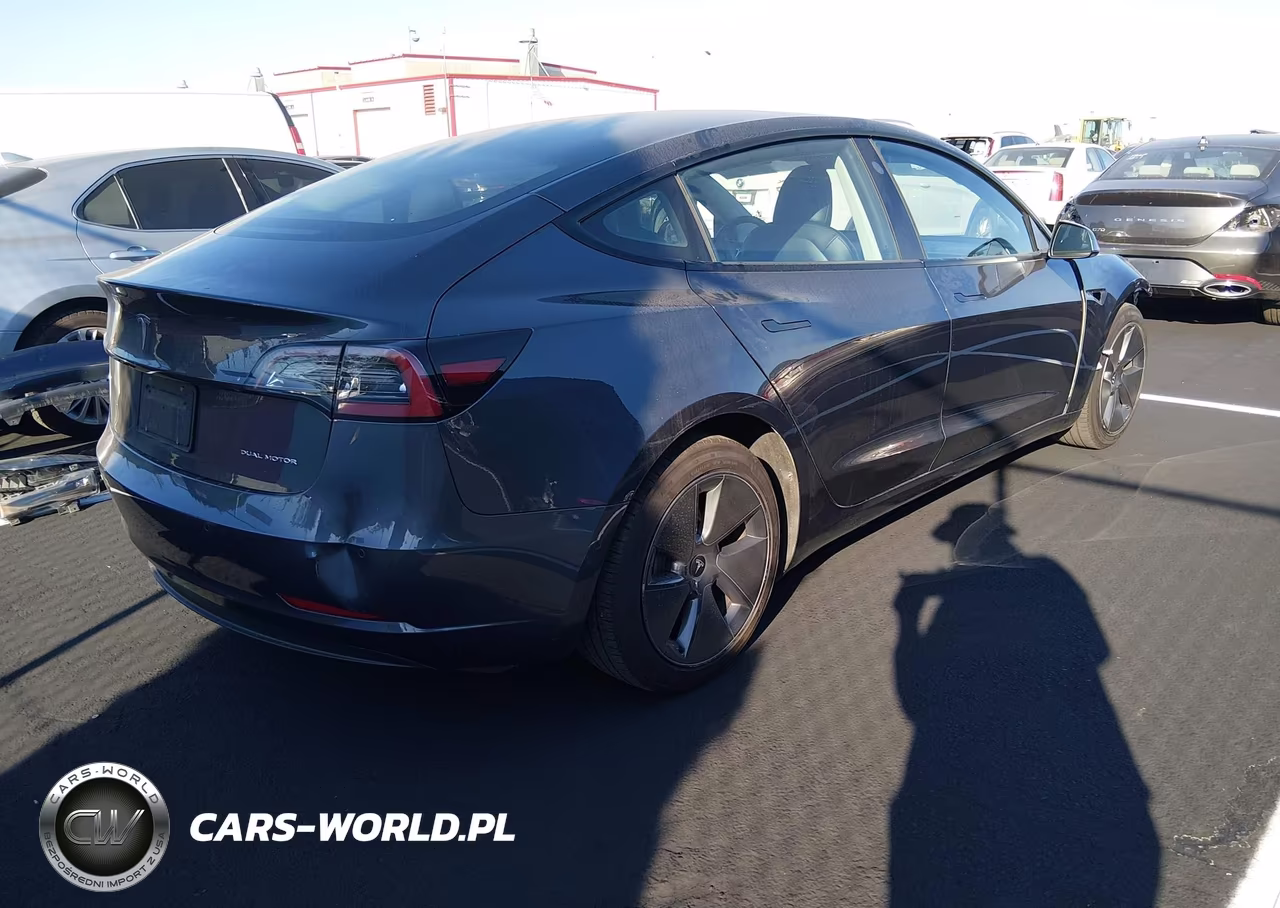 2022 Tesla Model 3 Long Range Dual Motor All-Wheel Drive VIN:5YJ3E1EB3NF135920 - 4