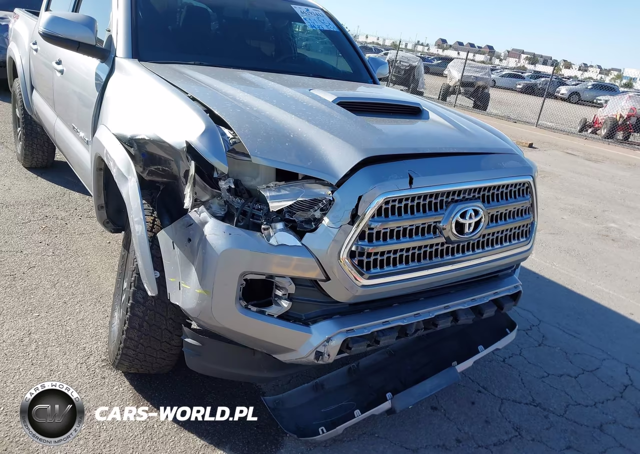 2017 Toyota Tacoma Trd Sport VIN:3TMCZ5AN1HM047542 - 12