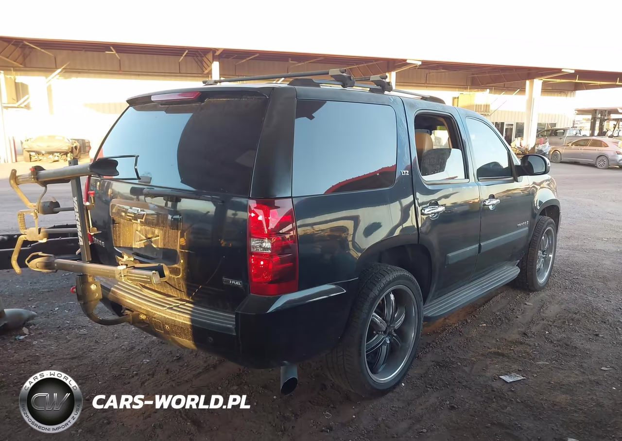 2007 Chevrolet Tahoe Ltz VIN:1GNFC13057R292440 - 4