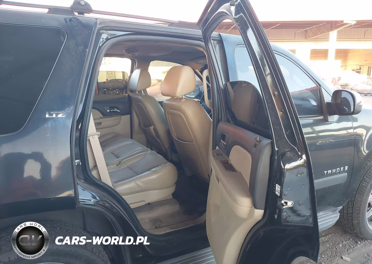 2007 Chevrolet Tahoe Ltz VIN:1GNFC13057R292440 - 8