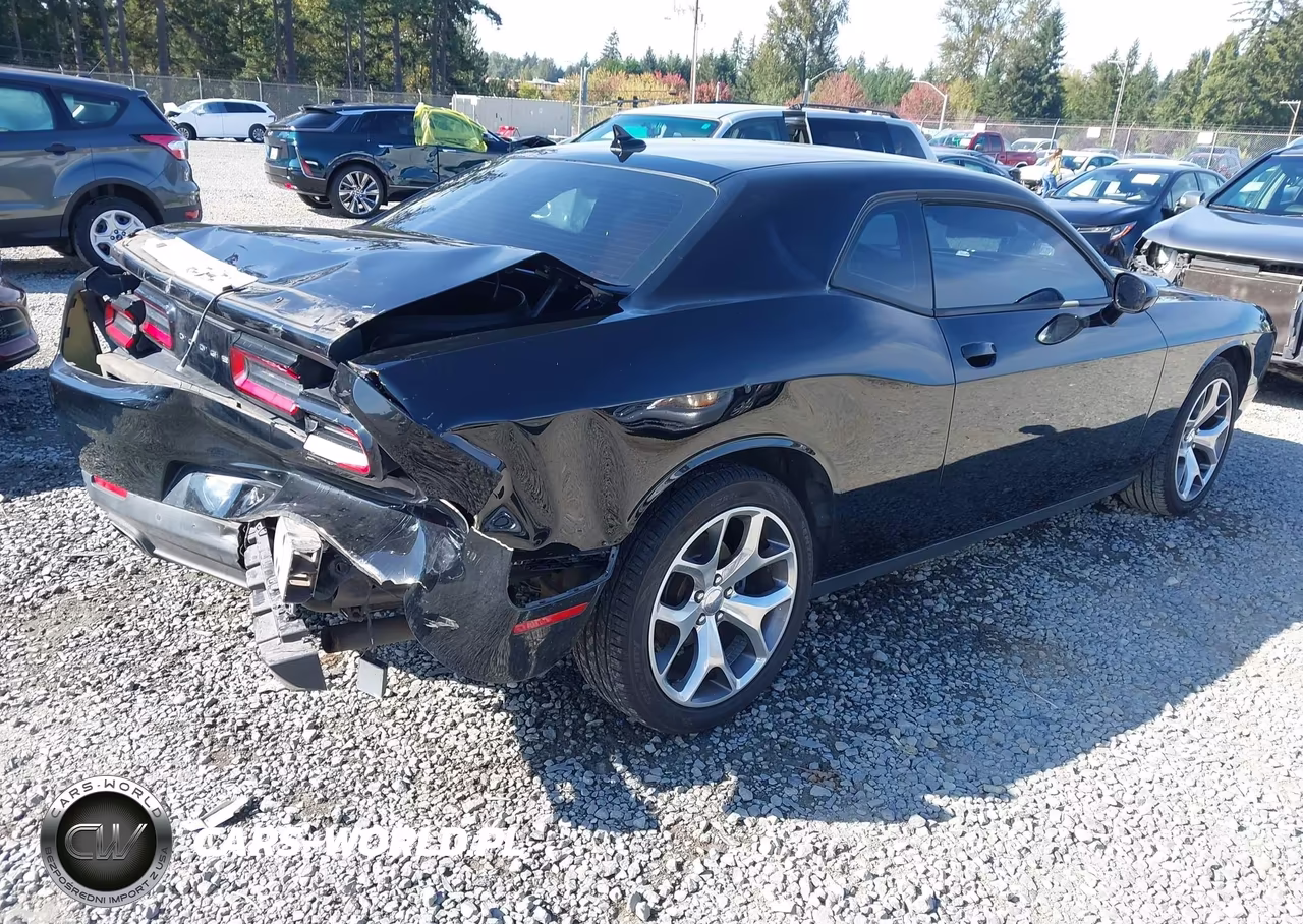 2015 Dodge Challenger Sxt Plus VIN:2C3CDZBG6FH805106 - 4