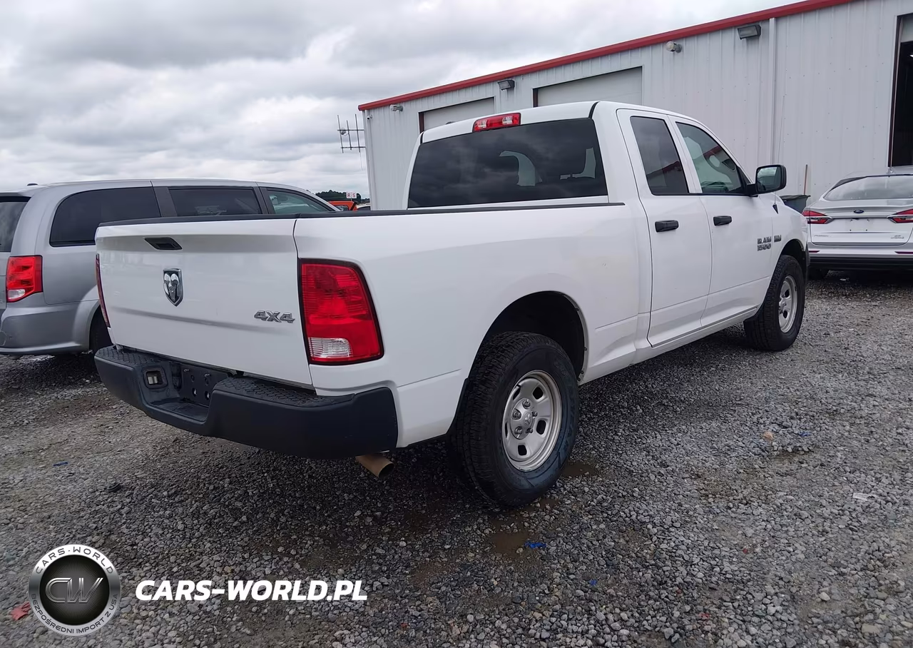 2015 Ram 1500 Tradesman VIN:1C6RR7FT5FS763739 - 4