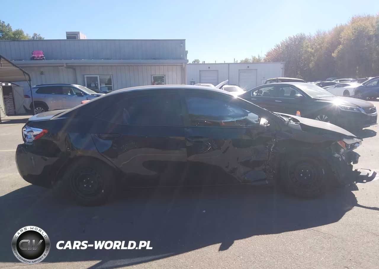 2015 Toyota Corolla Le VIN:2T1BURHE3FC470829 - 12