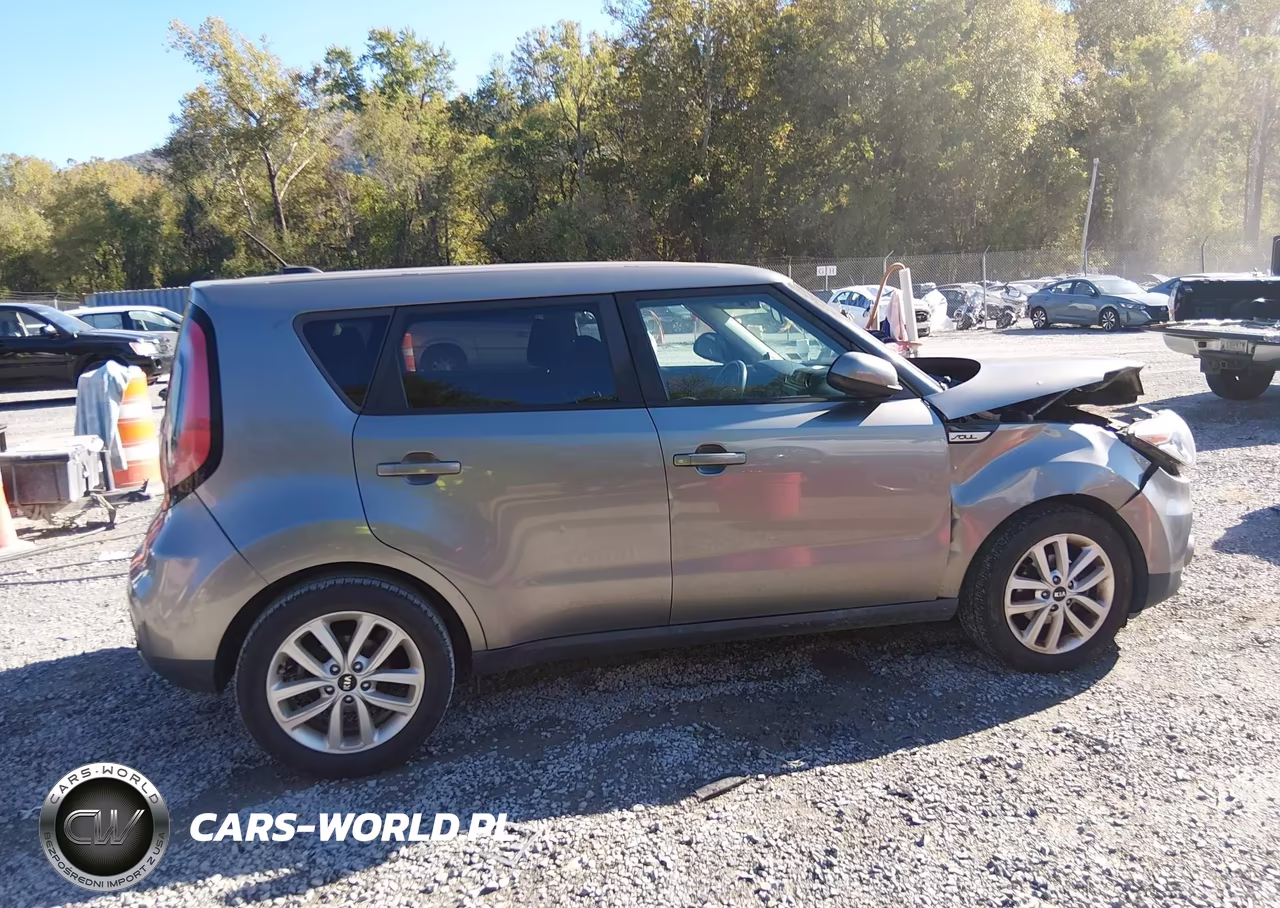 2017 Kia Soul + VIN:KNDJP3A53H7462261 - 13