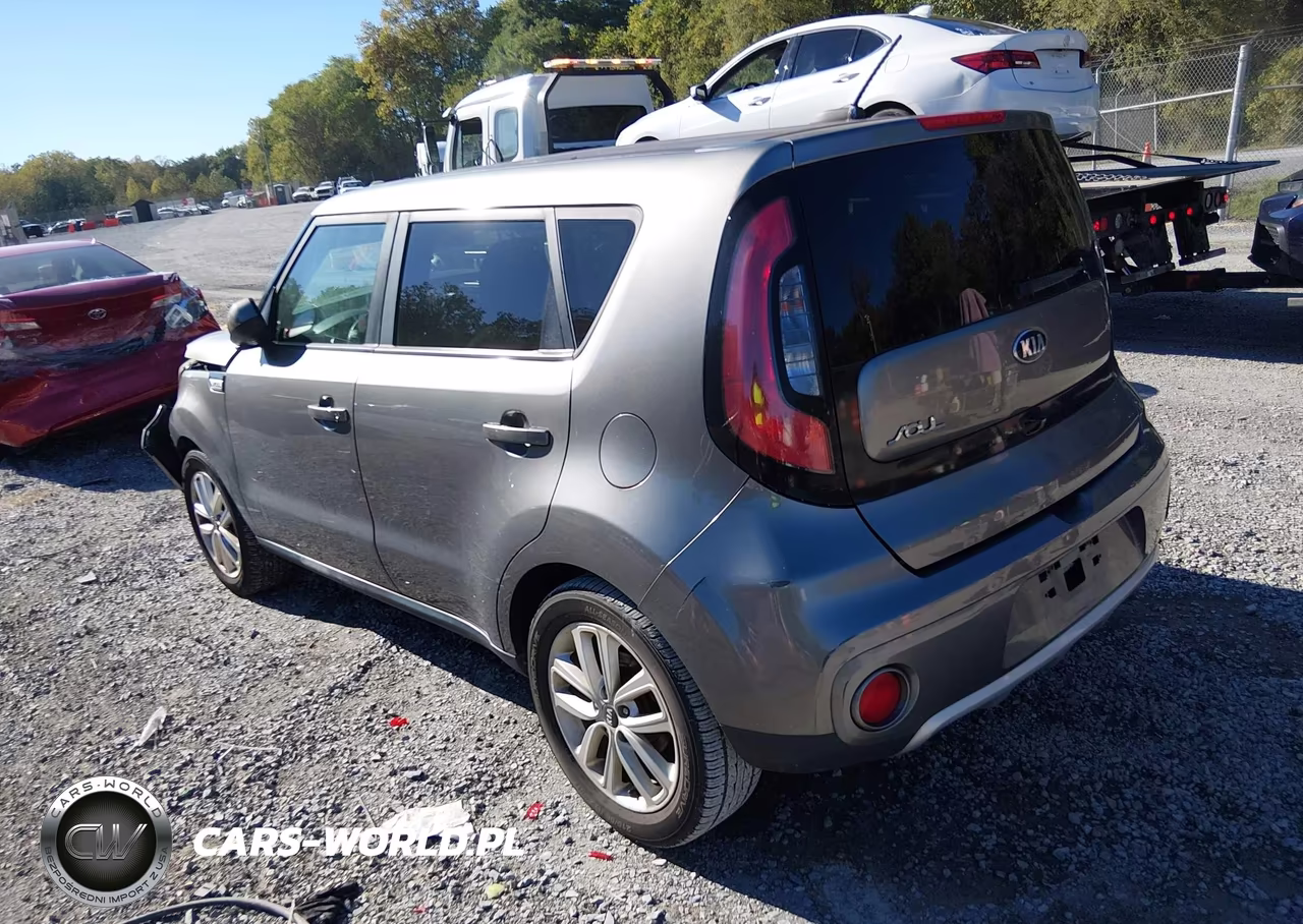 2017 Kia Soul + VIN:KNDJP3A53H7462261 - 3