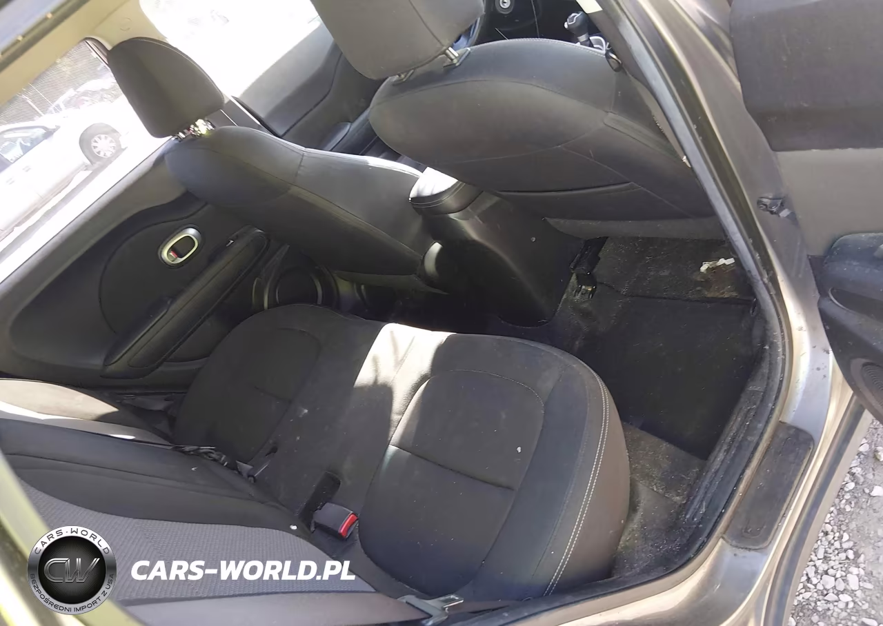 2017 Kia Soul + VIN:KNDJP3A53H7462261 - 8