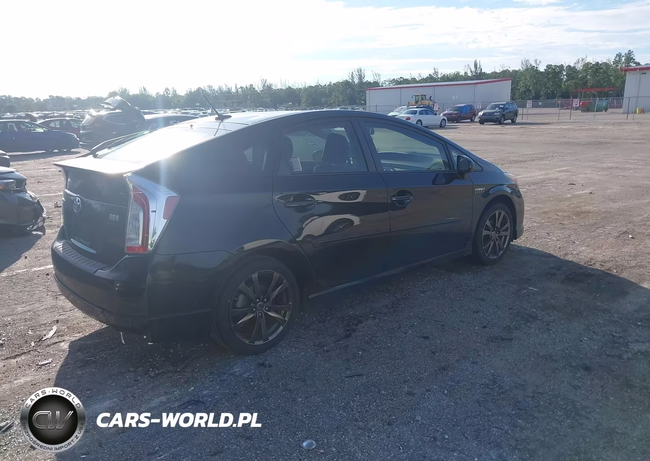2012 Toyota Prius Three VIN:JTDKN3DU4C5435541 - 4