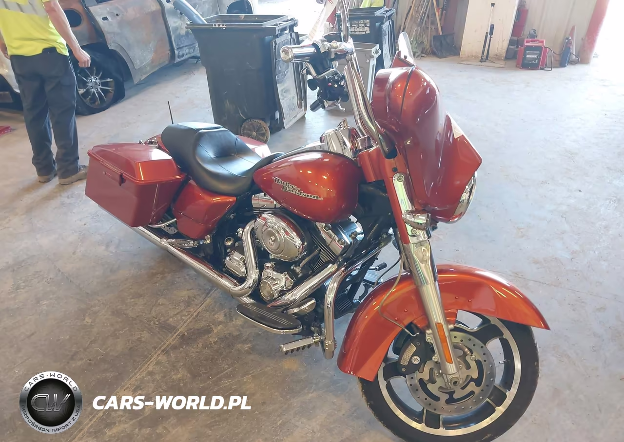 2011 Harley-Davidson Flhx