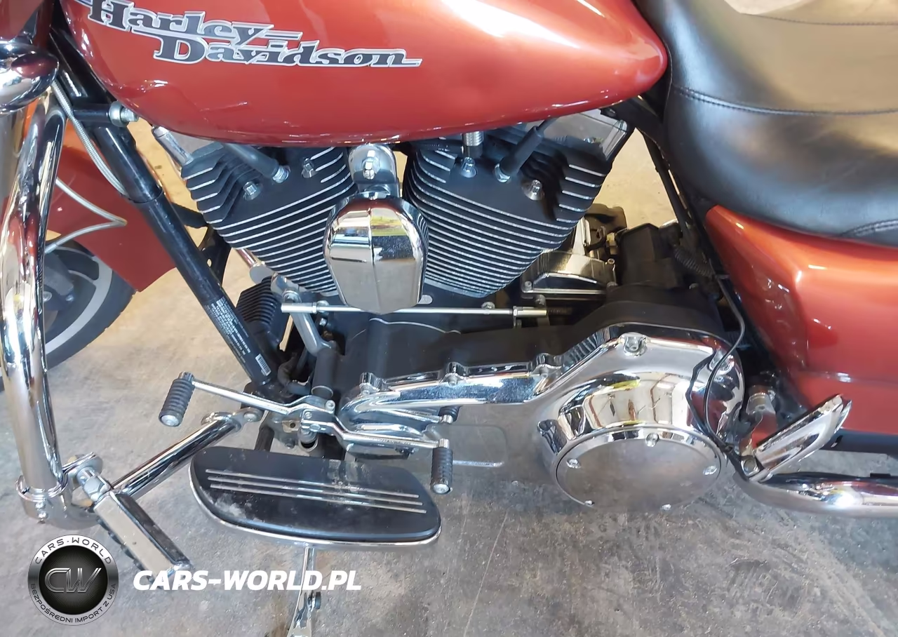 2011 Harley-Davidson Flhx VIN:1HD1KB411BB676833 - 9