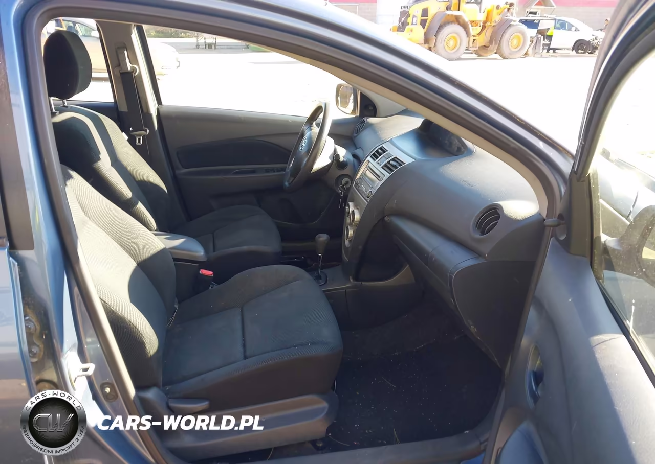 2012 Toyota Yaris VIN:JTDBT4K38C1421297 - 5