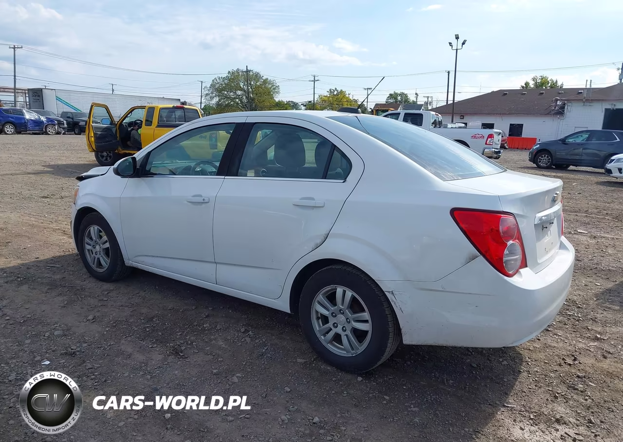 2016 Chevrolet Sonic Lt Auto VIN:1G1JC5SB8G4165233 - 3