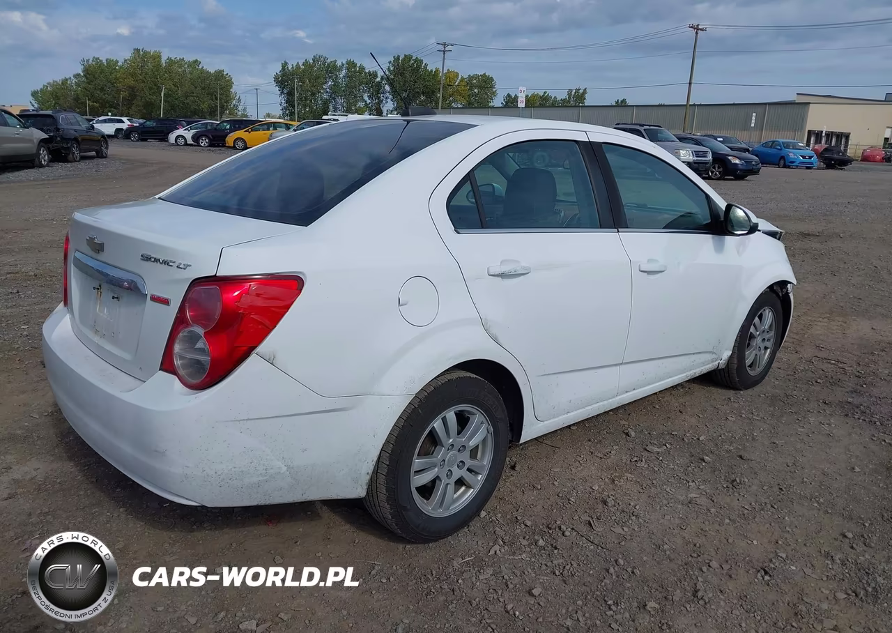 2016 Chevrolet Sonic Lt Auto VIN:1G1JC5SB8G4165233 - 4