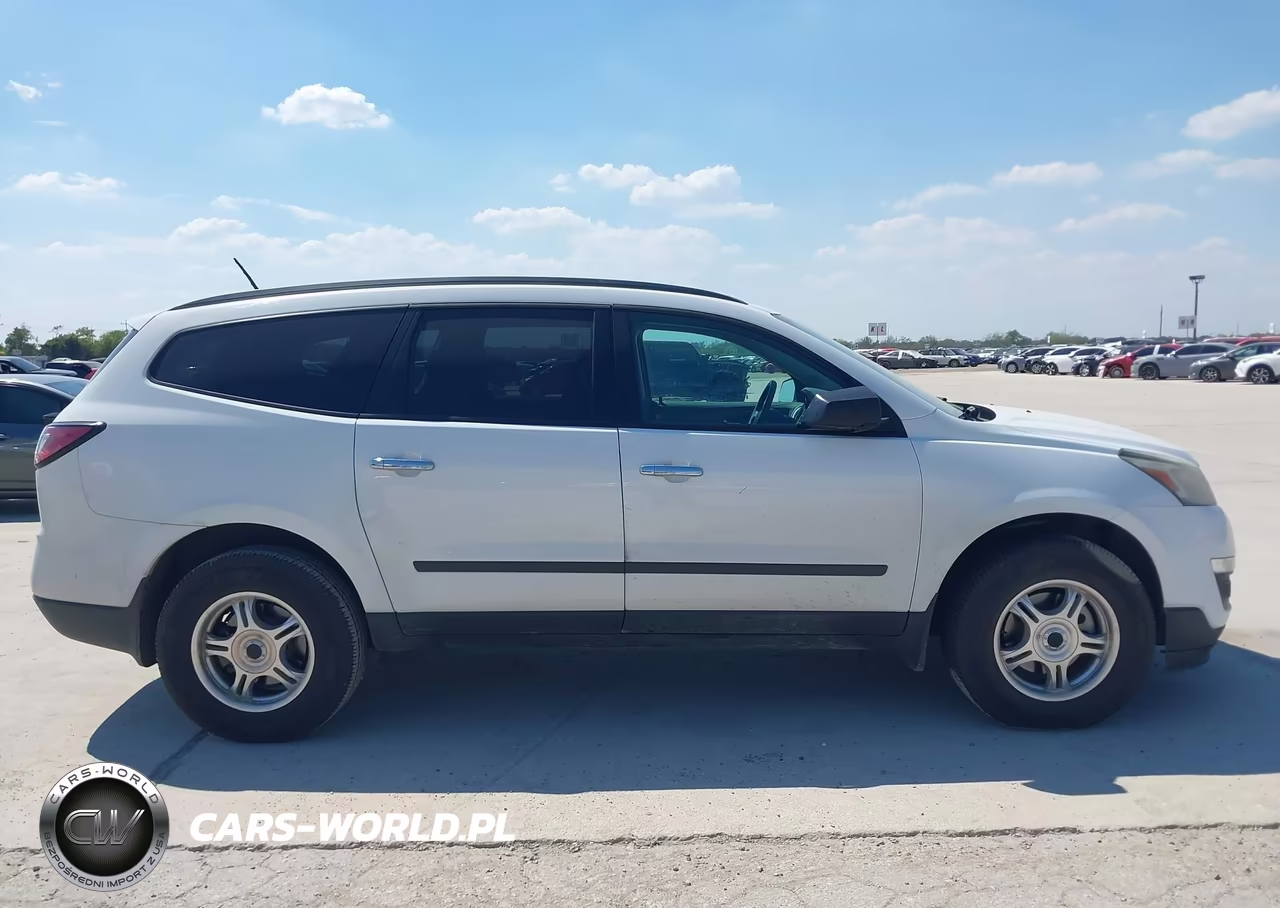 2017 Chevrolet Traverse Ls VIN:1GNKRFED0HJ263115 - 13