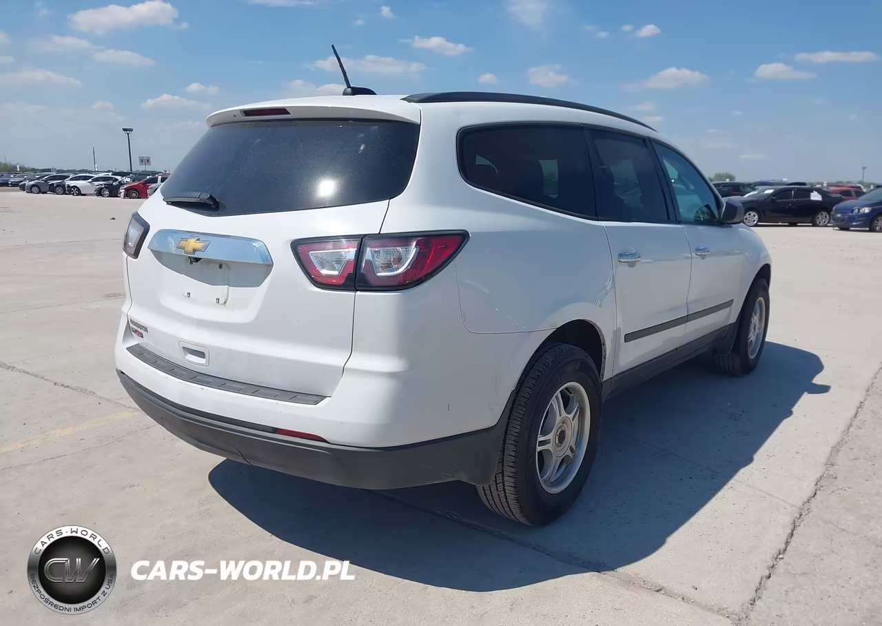 2017 Chevrolet Traverse Ls VIN:1GNKRFED0HJ263115 - 4