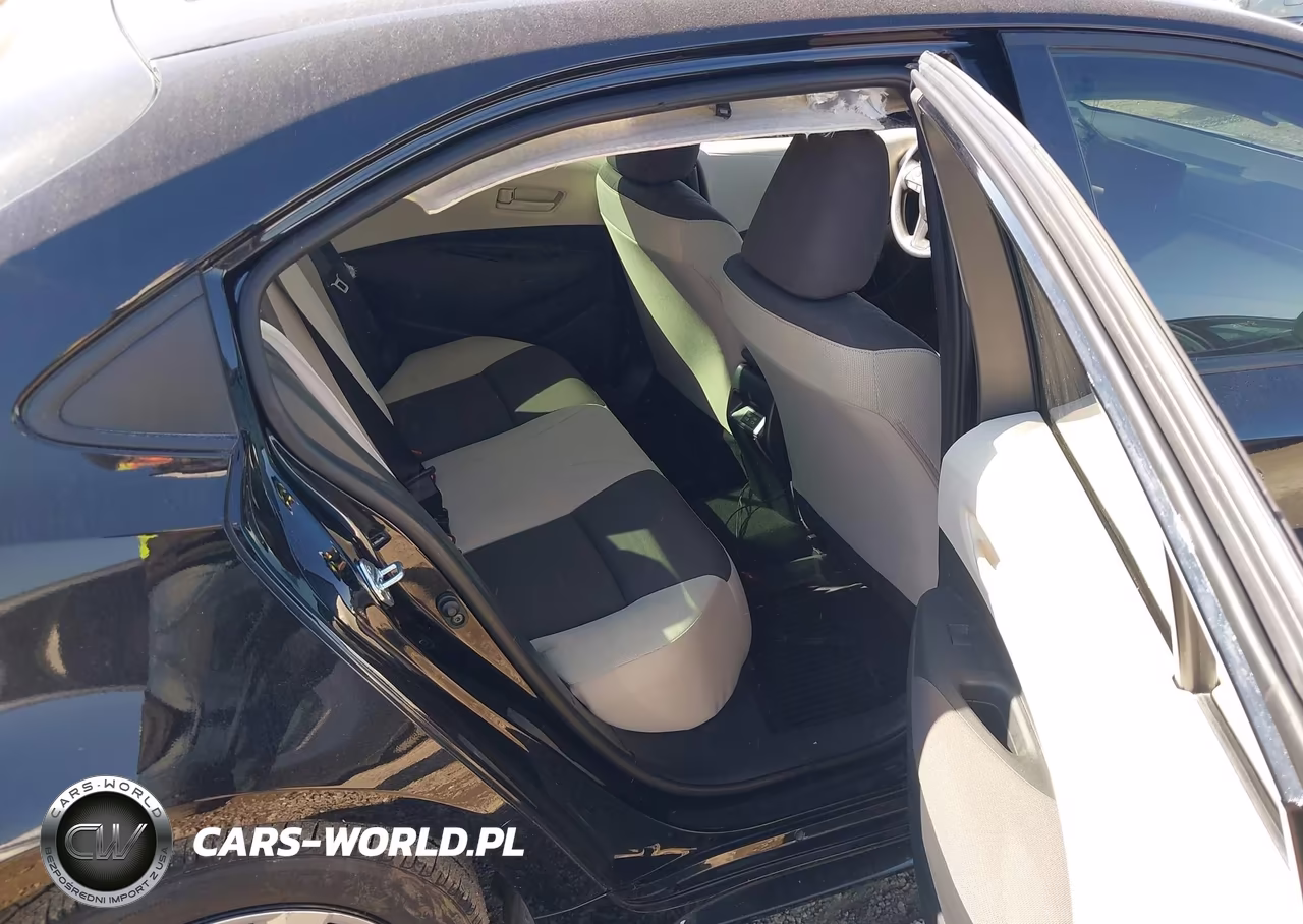 2026 Toyota Corolla Le VIN:5YFB4MDE4TP403452 - 8