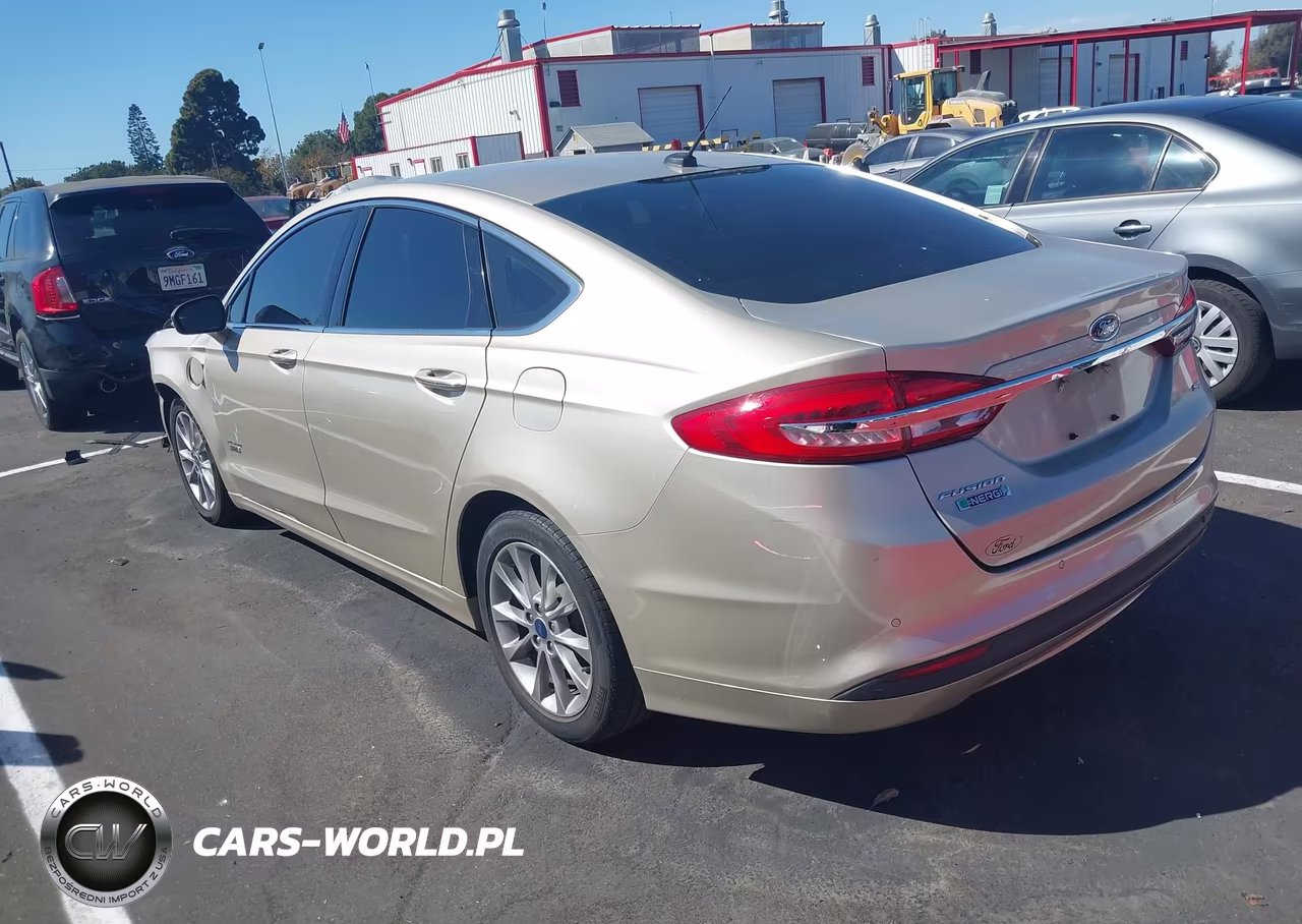2018 Ford Fusion Energi Se Luxury VIN:3FA6P0PU6JR110895 - 3