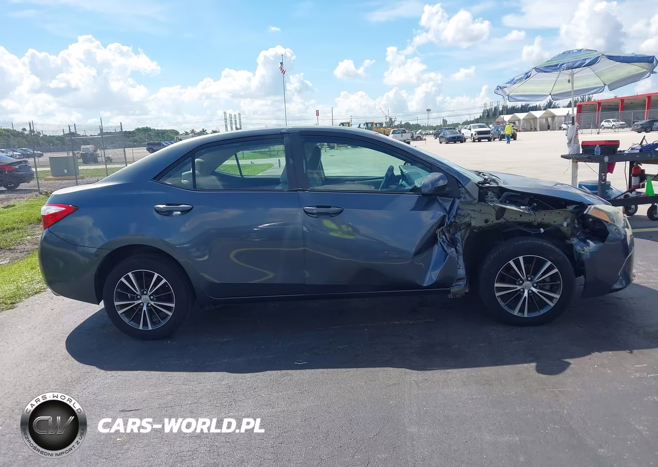 2016 Toyota Corolla Le Plus VIN:5YFBURHE4GP477726 - 14