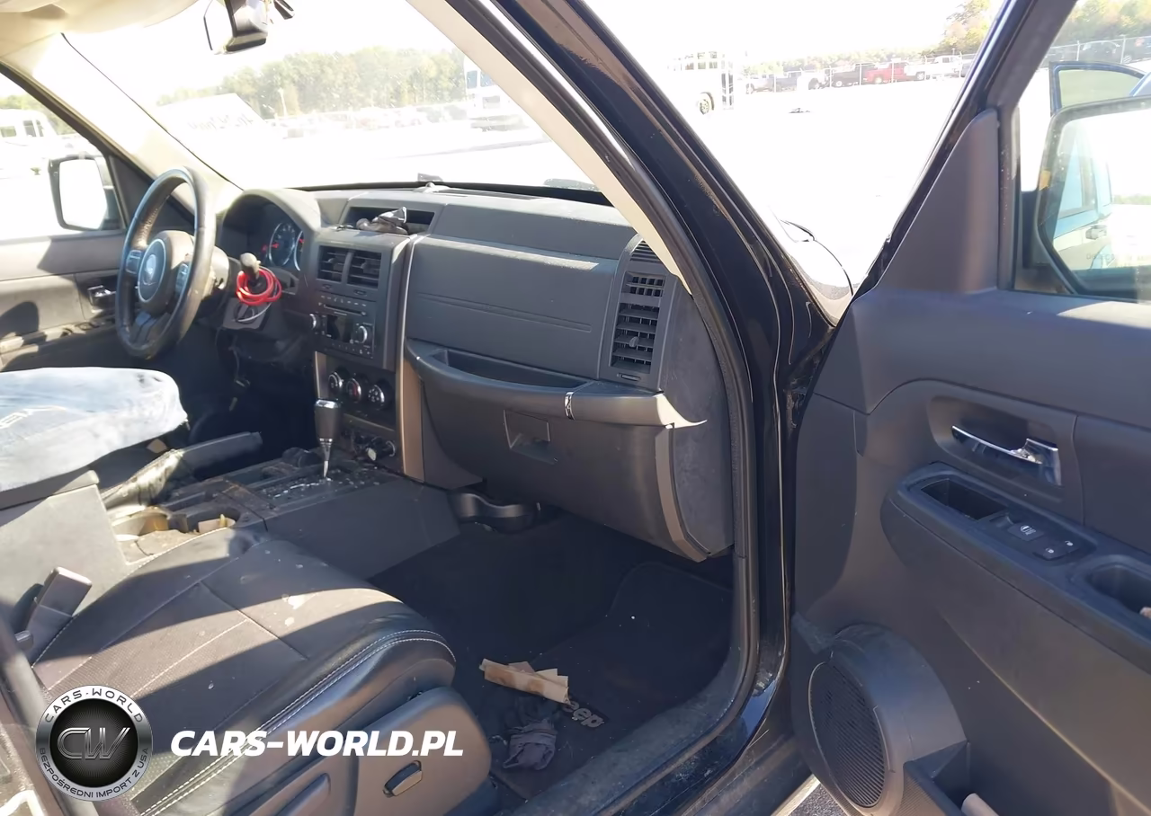 2012 Jeep Liberty Sport VIN:1C4PJMAK1CW182375 - 5