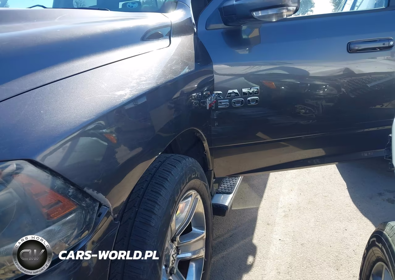 2015 Ram 1500 Sport VIN:1C6RR6HTXFS583499 - 12