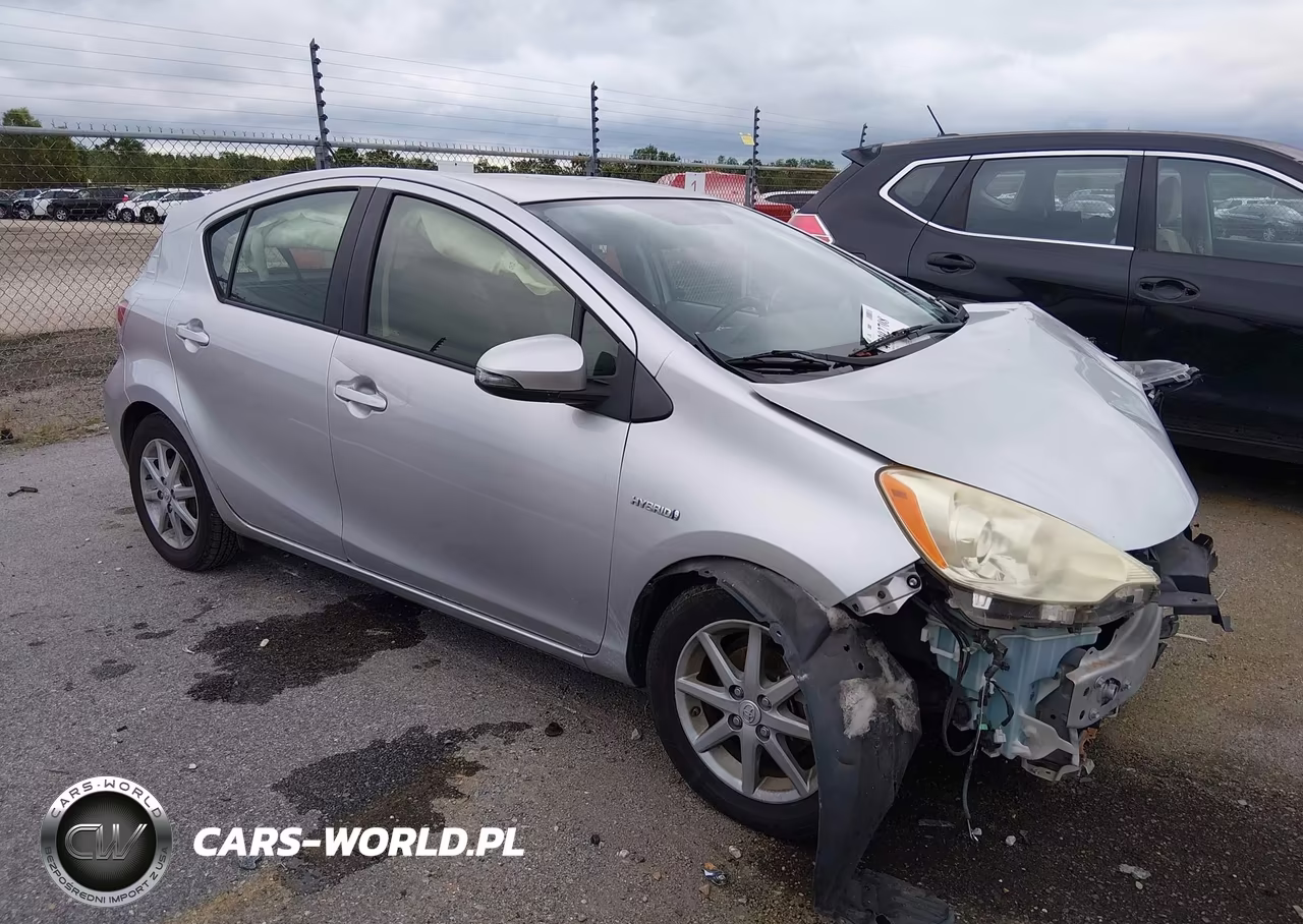 2013 Toyota Prius C Three