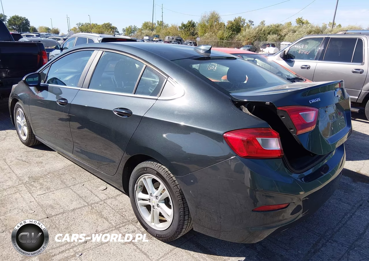 2018 Chevrolet Cruze Lt Auto VIN:1G1BE5SM9J7114264 - 3