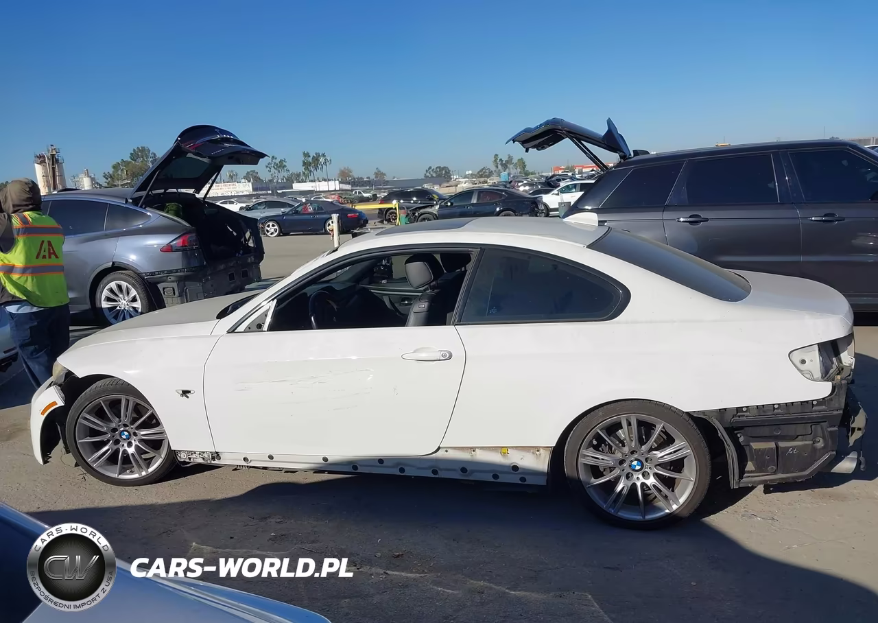 2009 BMW 328I VIN:WBAWV13579P123384 - 15