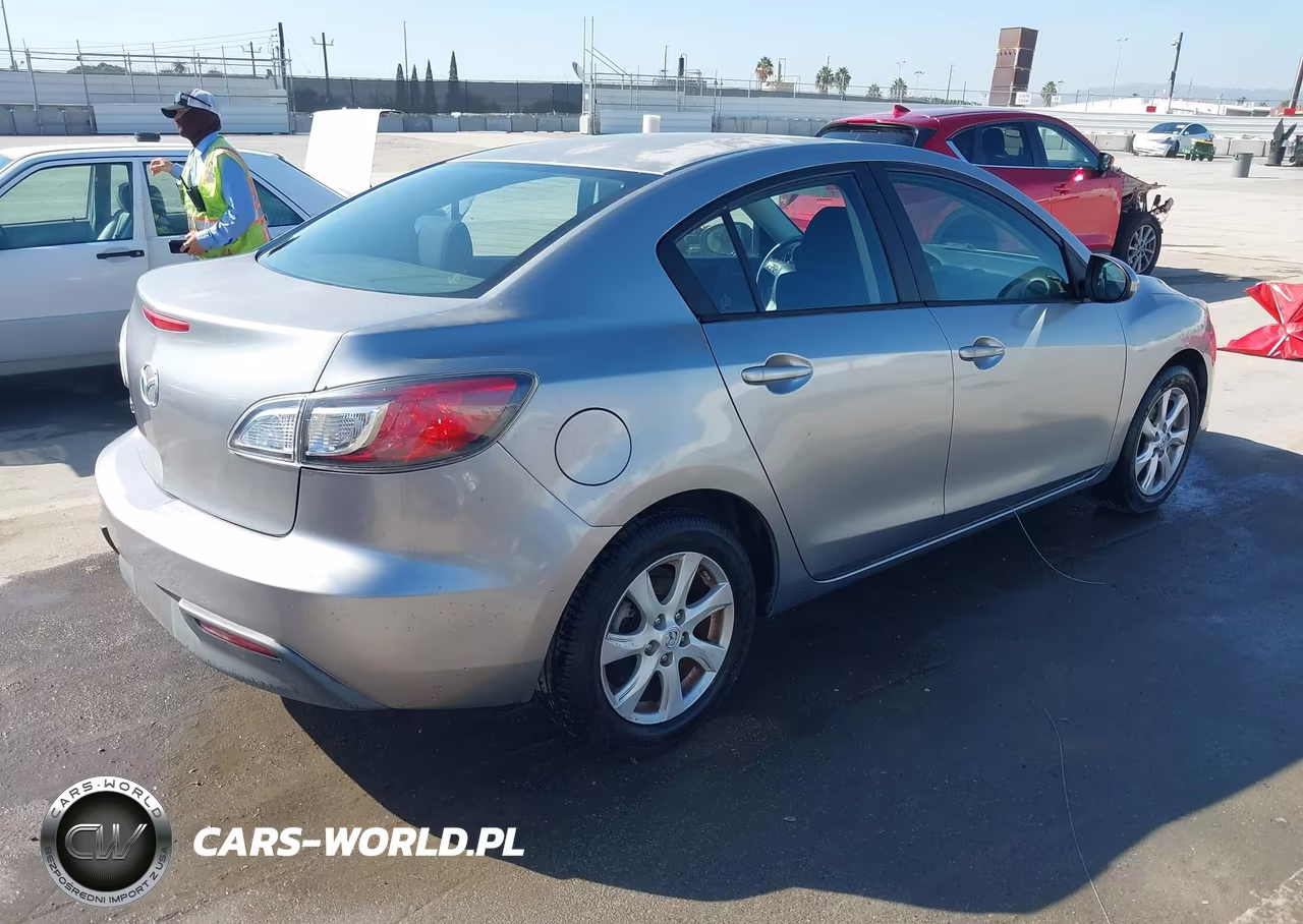 2010 Mazda Mazda3 I Touring VIN:JM1BL1SG4A1208670 - 4
