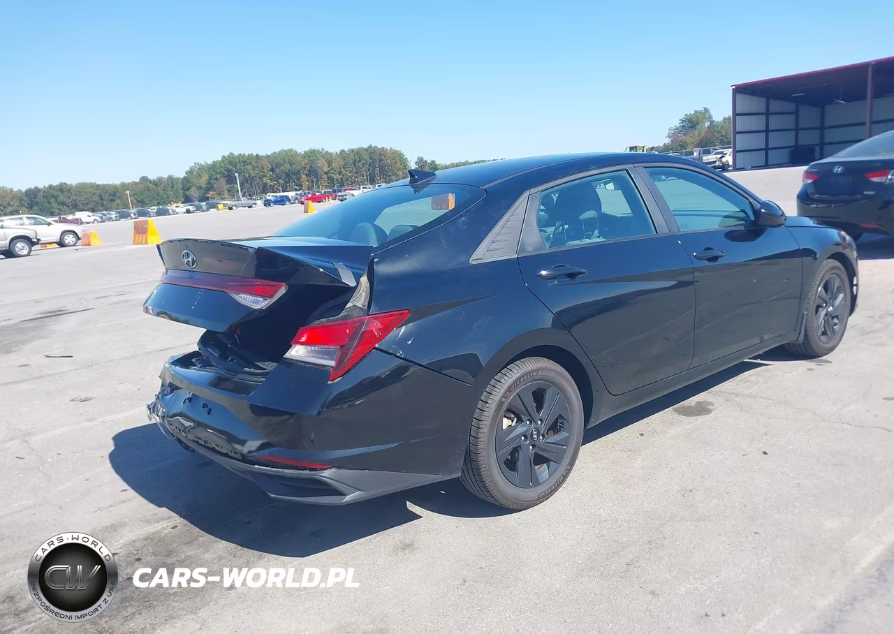 2022 Hyundai Elantra Sel VIN:KMHLM4AG4NU324214 - 4