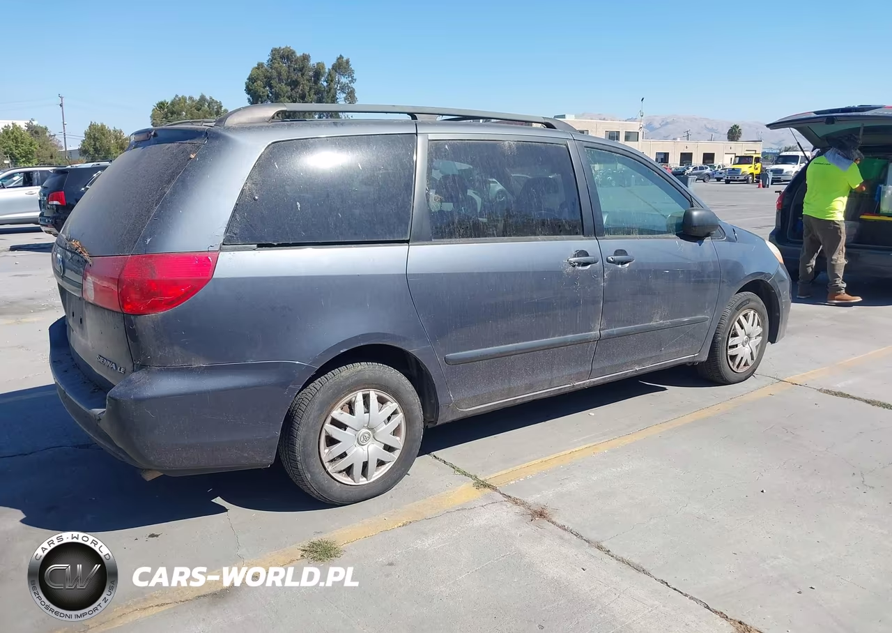 2006 Toyota Sienna Le VIN:5TDZA23C96S468000 - 4