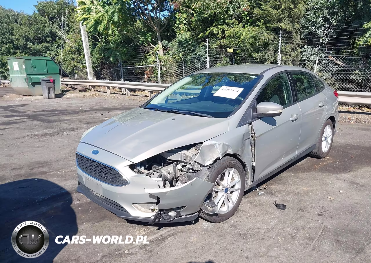 2015 Ford Focus Se VIN:1FADP3F29FL217924 - 6