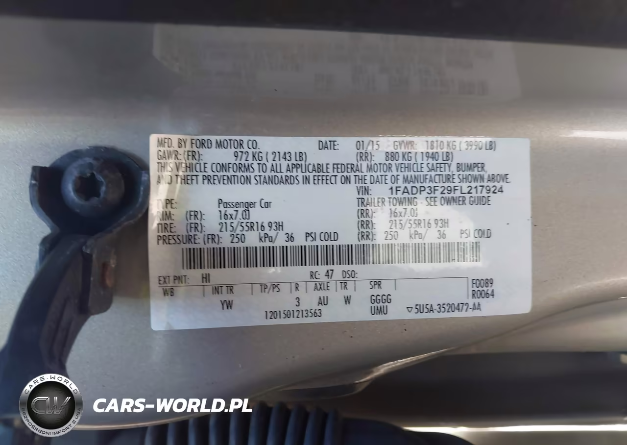 2015 Ford Focus Se VIN:1FADP3F29FL217924 - 9