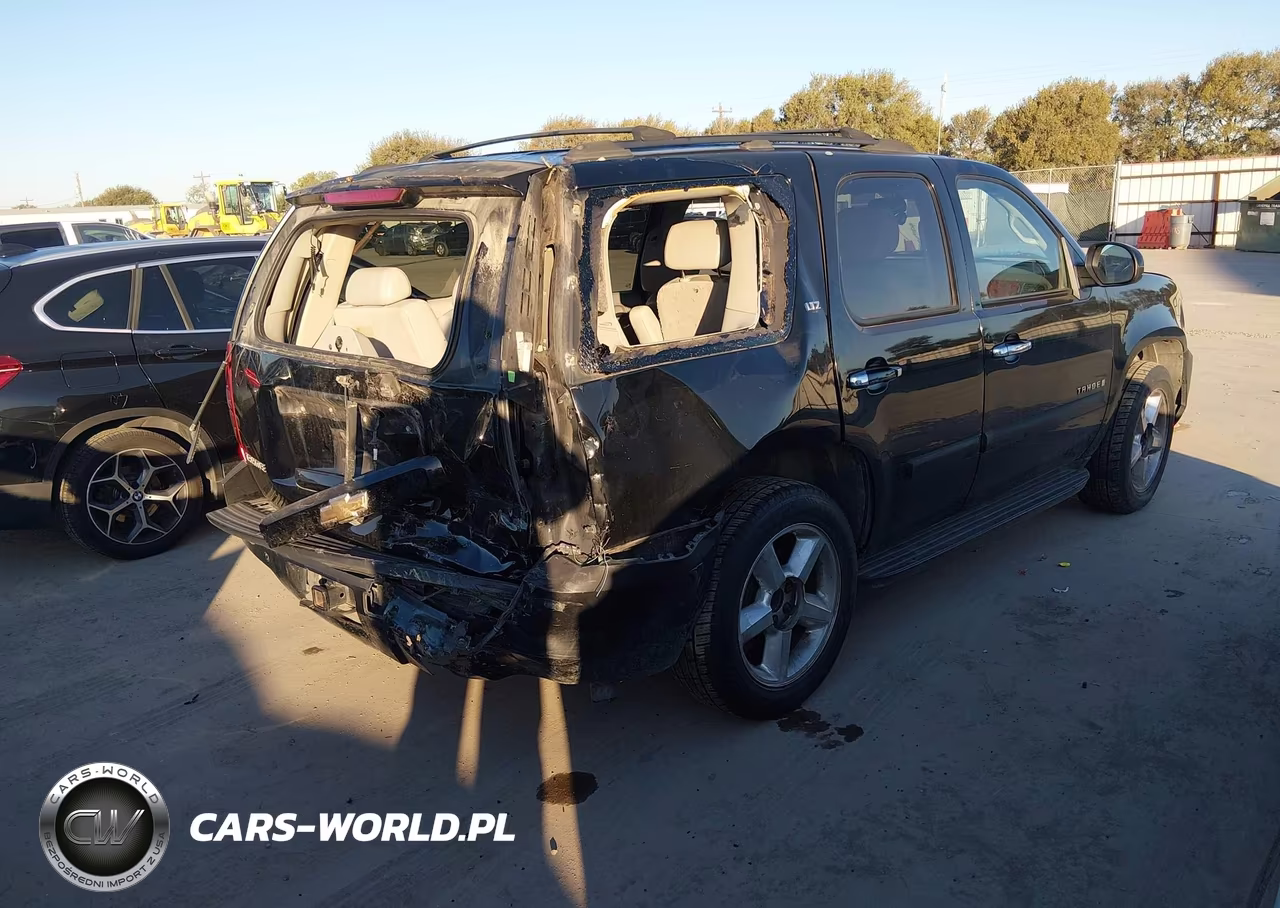 2007 Chevrolet Tahoe Ltz VIN:1GNFC13J77R163673 - 4