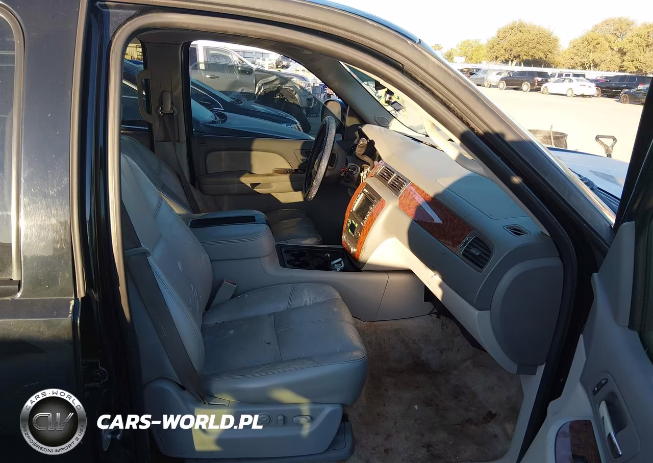 2007 Chevrolet Tahoe Ltz VIN:1GNFC13J77R163673 - 5