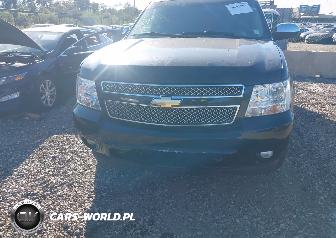 2010 Chevrolet Tahoe Ltz VIN:1GNUKCE08AR108098 - 12