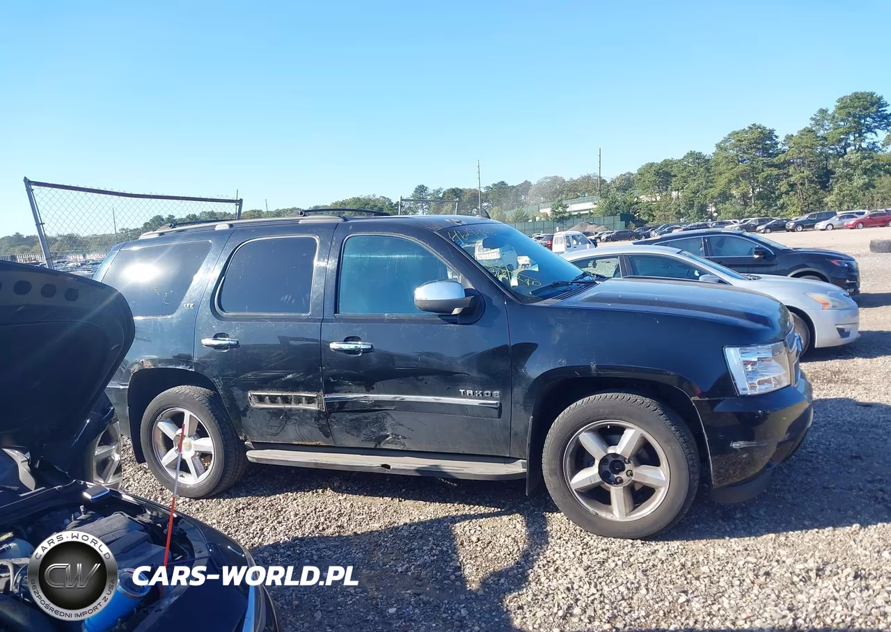 2010 Chevrolet Tahoe Ltz VIN:1GNUKCE08AR108098 - 13