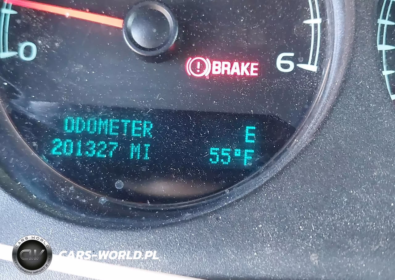 2010 Chevrolet Tahoe Ltz VIN:1GNUKCE08AR108098 - 15
