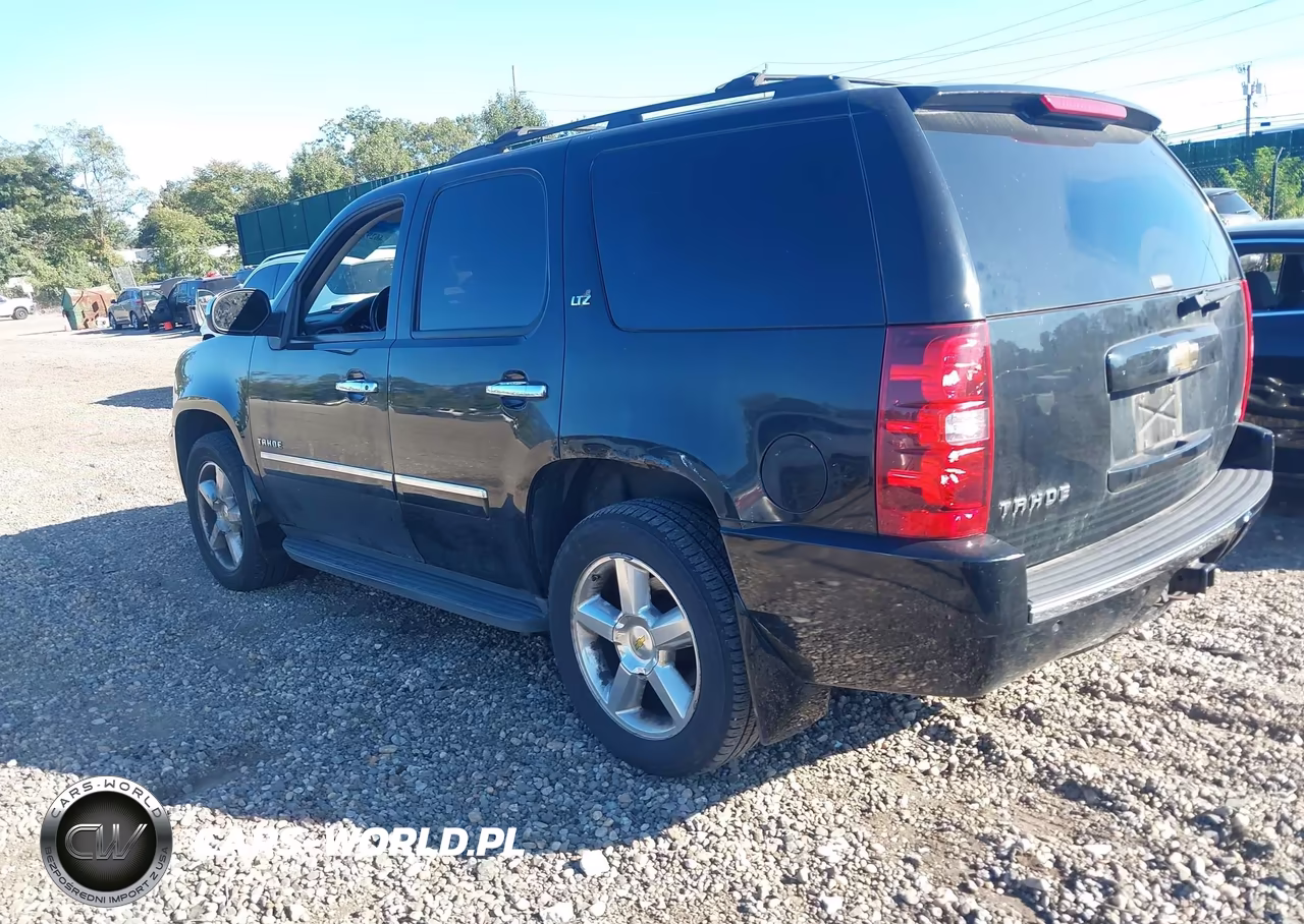 2010 Chevrolet Tahoe Ltz VIN:1GNUKCE08AR108098 - 3