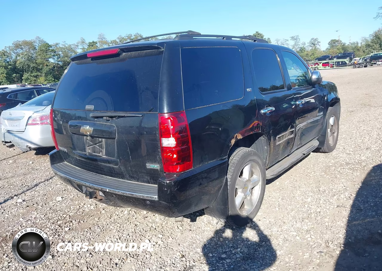 2010 Chevrolet Tahoe Ltz VIN:1GNUKCE08AR108098 - 4