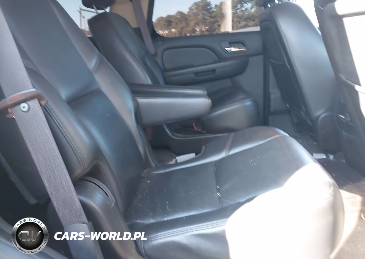 2010 Chevrolet Tahoe Ltz VIN:1GNUKCE08AR108098 - 8