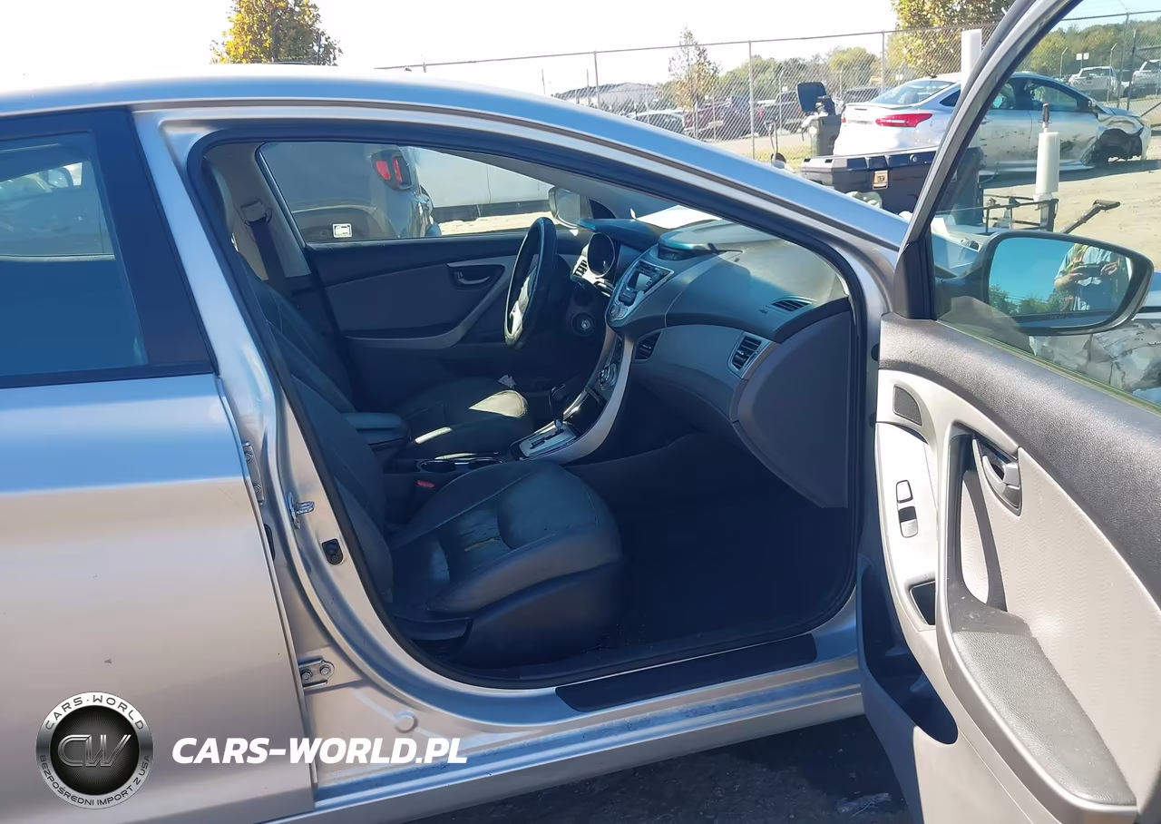 2012 Hyundai Elantra Limited VIN:5NPDH4AE3CH110138 - 5
